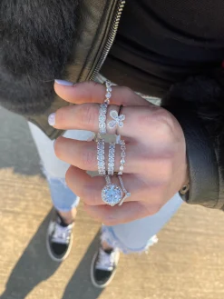 Chloe Baguette Butterfly Ring