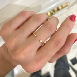 Dede Dot Dainty Diamond Ring