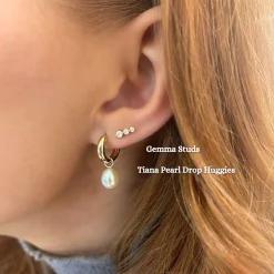 Gemma 3 Diamond Vertical Bar Stud Earrings