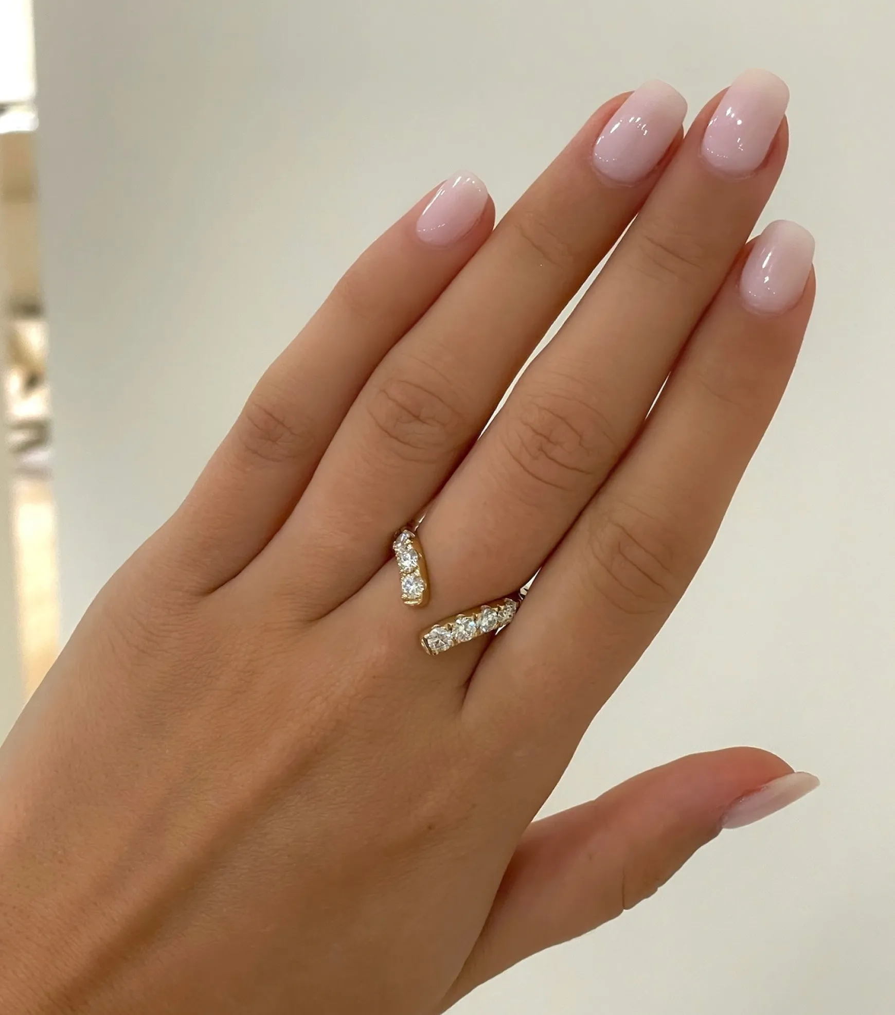 Open Concept Diamond V Band