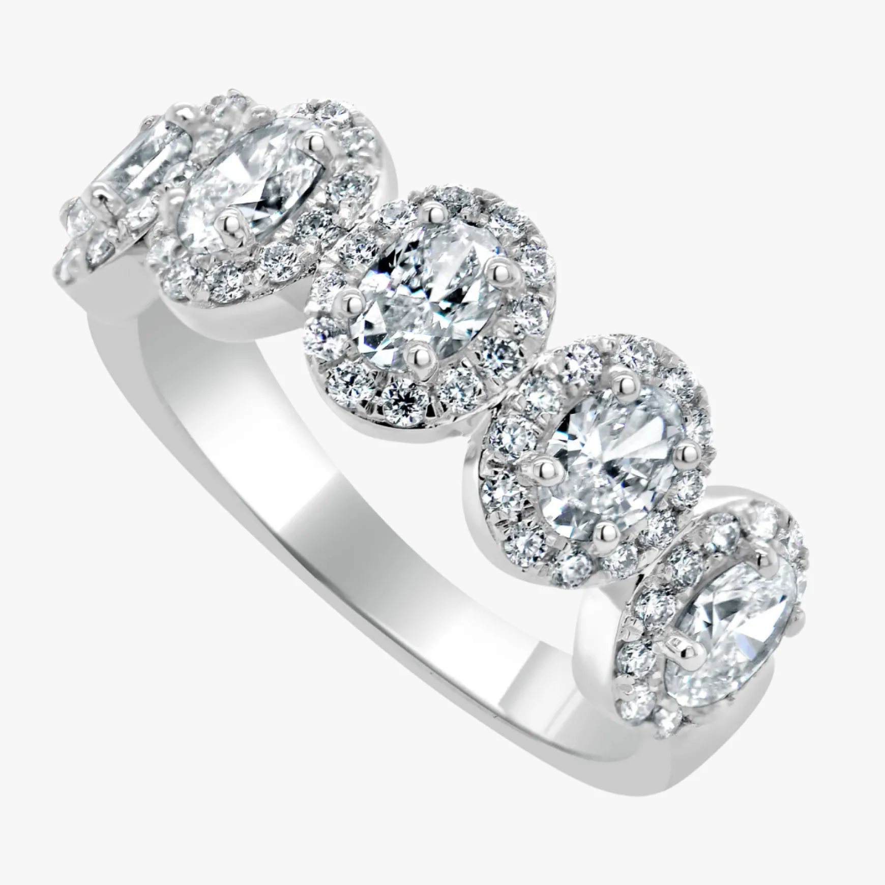 Schwan Oval Diamond Halo Band 1.45 ctw